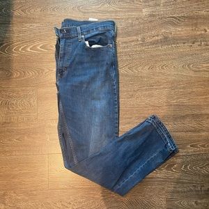 Levi’s 502 Jeans